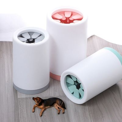 comprar 360 graus limpador de patas de cão Copo limpador de lama de silicone branco para cães Fabricação em linha