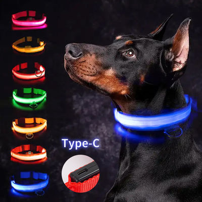 Colarinho de cão LED impermeável ajustável USB Tipo-C recarregável padrão sólido Flashing Light Up