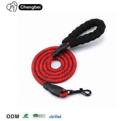 Leashes para animais de estimação Manutenção aconchegada Cor personalizada Portátil Confortável Corda de Nylon Refletora Livre