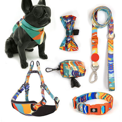 Melhore as caminhadas do seu cão com o nosso luxuoso conjunto combinado de arneses e coleiras reflexivas para cães